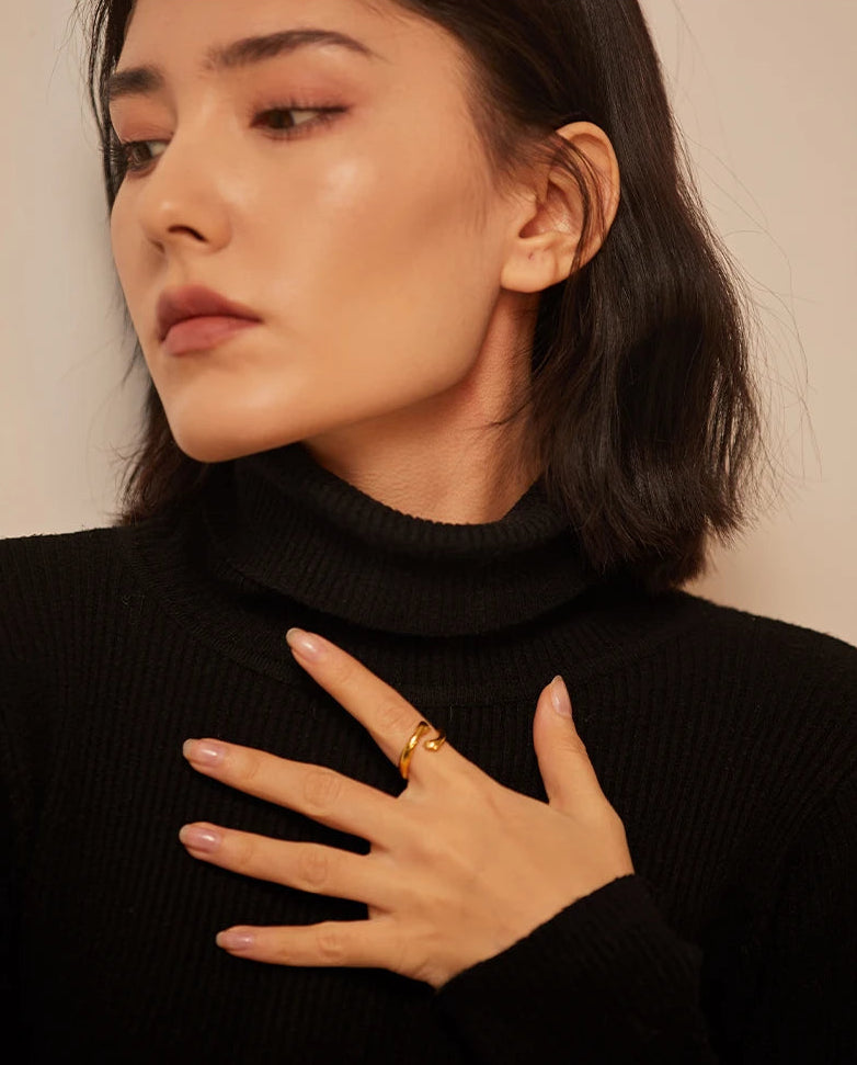 Orifolia™ Embrace Ring