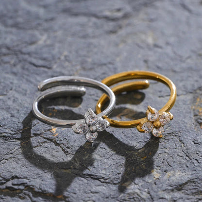 Orifolia Petal Bloom Ring